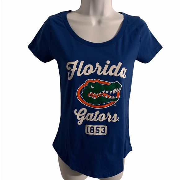The Victory Tops - Women Florida Gators T-shirt